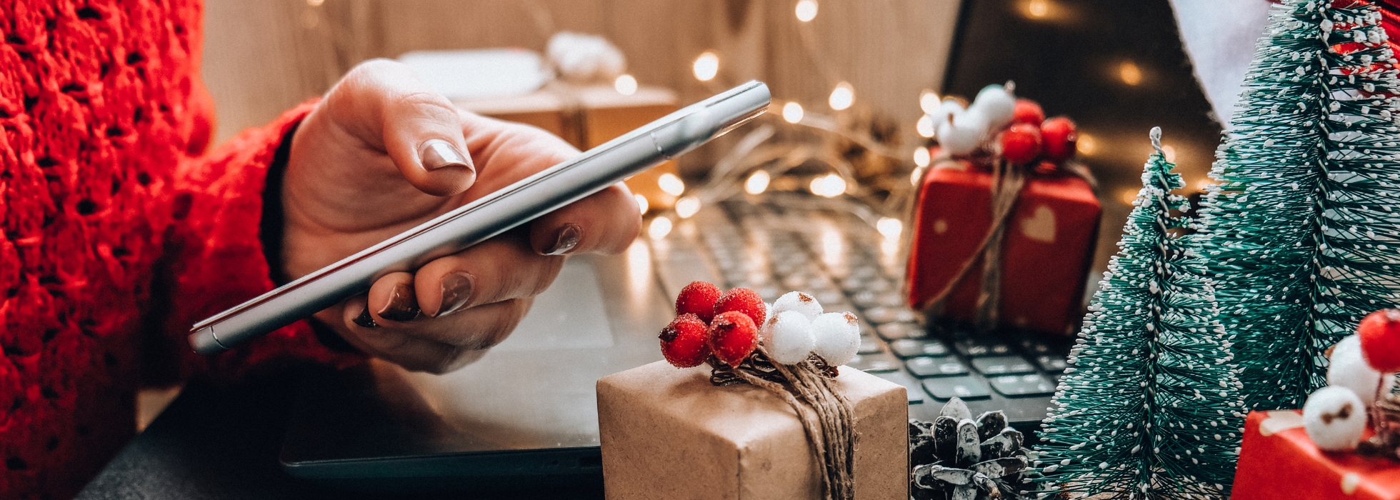 Christmas phone shopping